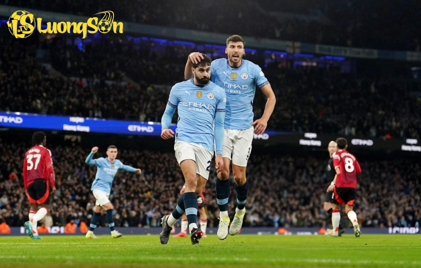 Josko Gvardiol mở tỷ số cho Man City (Ảnh: Getty).