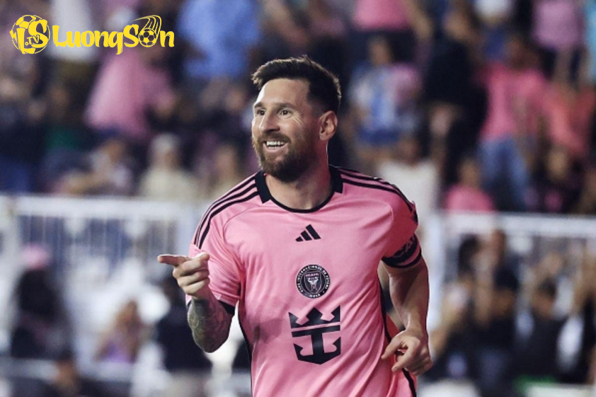 Messi nhận 34 phiếu bầu cho danh hiệu Cầu thủ nam xuất sắc nhất năm 2024. Ảnh: Getty